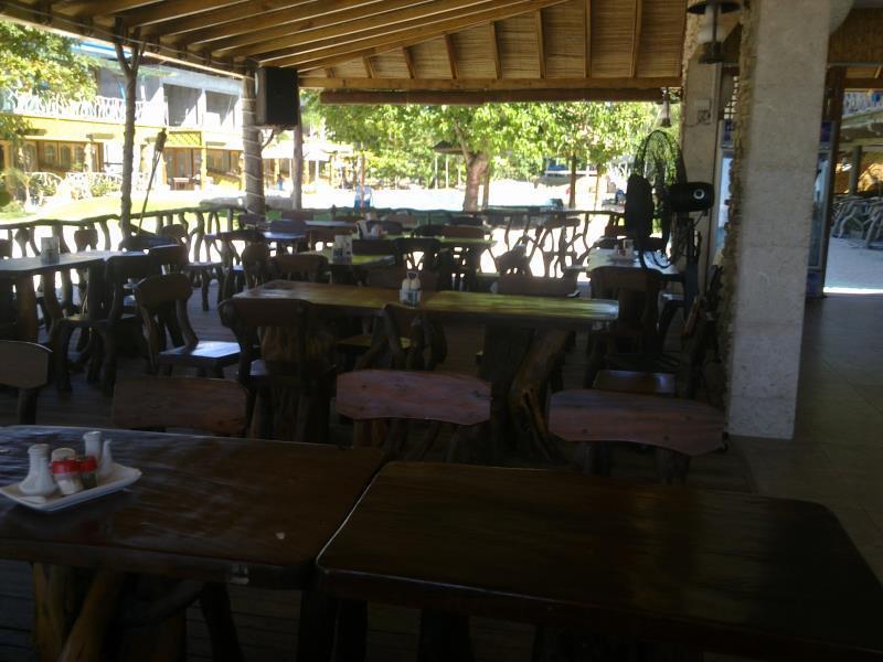 Malapascua Legend Water Sports And Resort Exterior photo