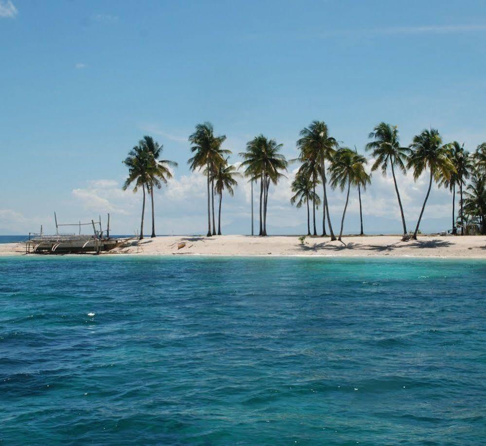 Malapascua Legend Water Sports And Resort Exterior photo